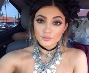 After seeing Kylie's looks so far, I can safely say, I am off to the shops to buy my first choker, and bulk chunky necklaces.