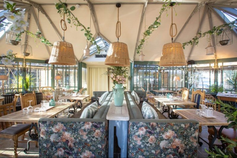 lunchNbloggers is heading to The Little Angel in Henley-on-Thames