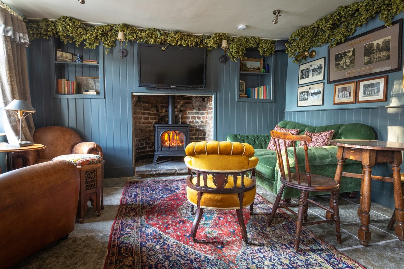 lunchNbloggers is heading to The Little Angel in Henley-on-Thames