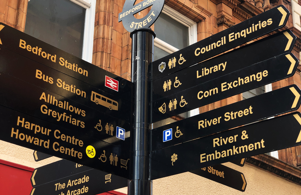 Bedford High Street sign post