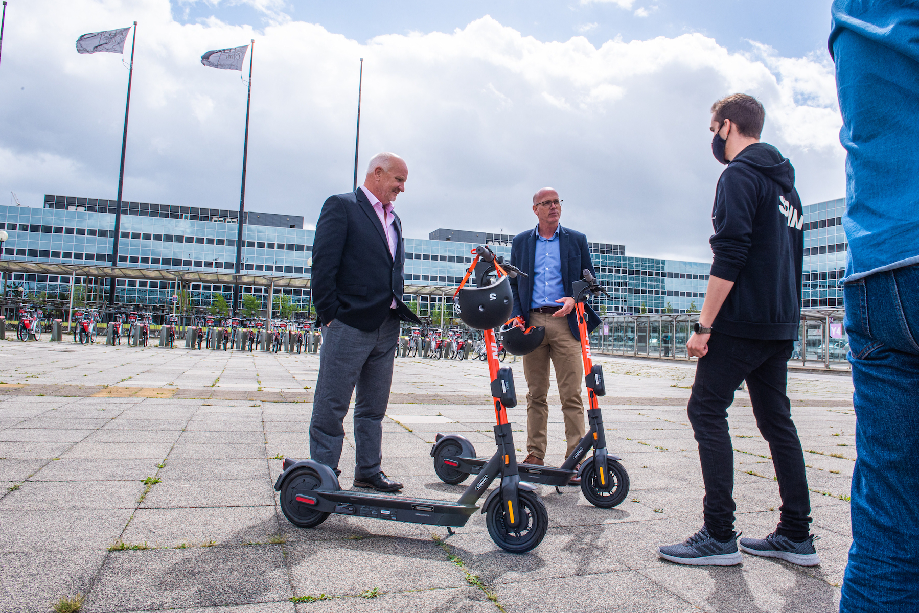 Micromobility firm Spin launches e-scooter trial in Milton Keynes