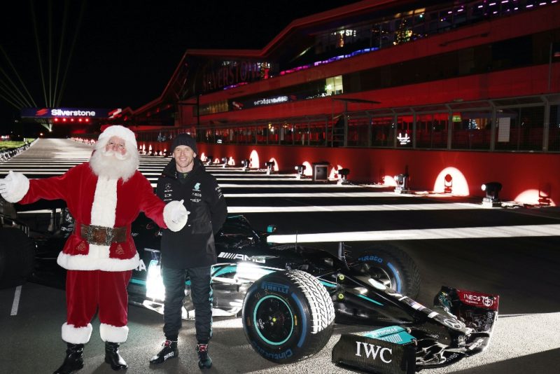 Silverstone’s Lap of Lights Christmas experience was officially opened this evening by the World Championship winning Mercedes-AMG Petronas W10 Formula 1 car driven by Anthony Davidson.