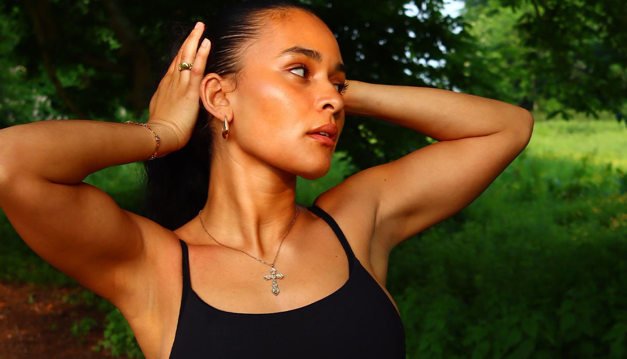 Discover Welsh‑Jamaican singer-songwriter Leila McKenzie at Henley Festival’s RISE Stage—fusing UK garage, R&B and pop in a potent riverside debut.
